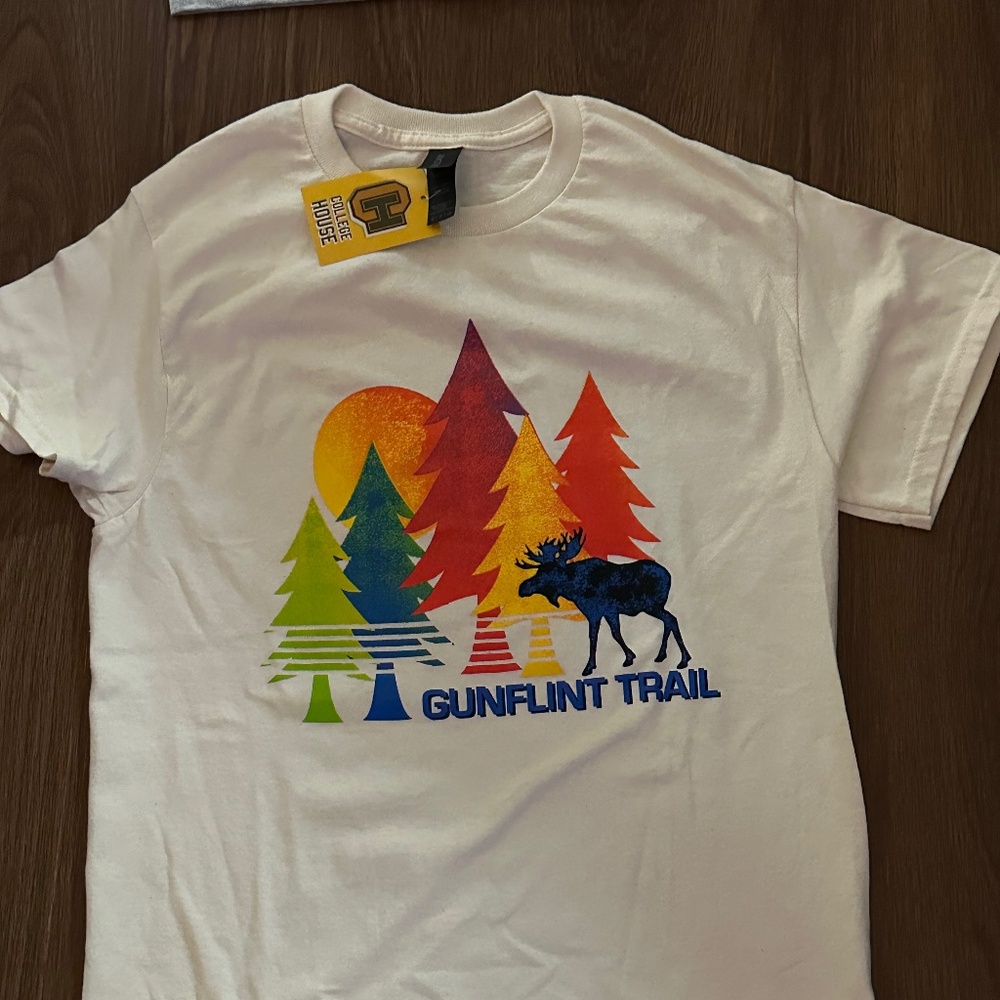 Unisex Colorful moose t-shirt